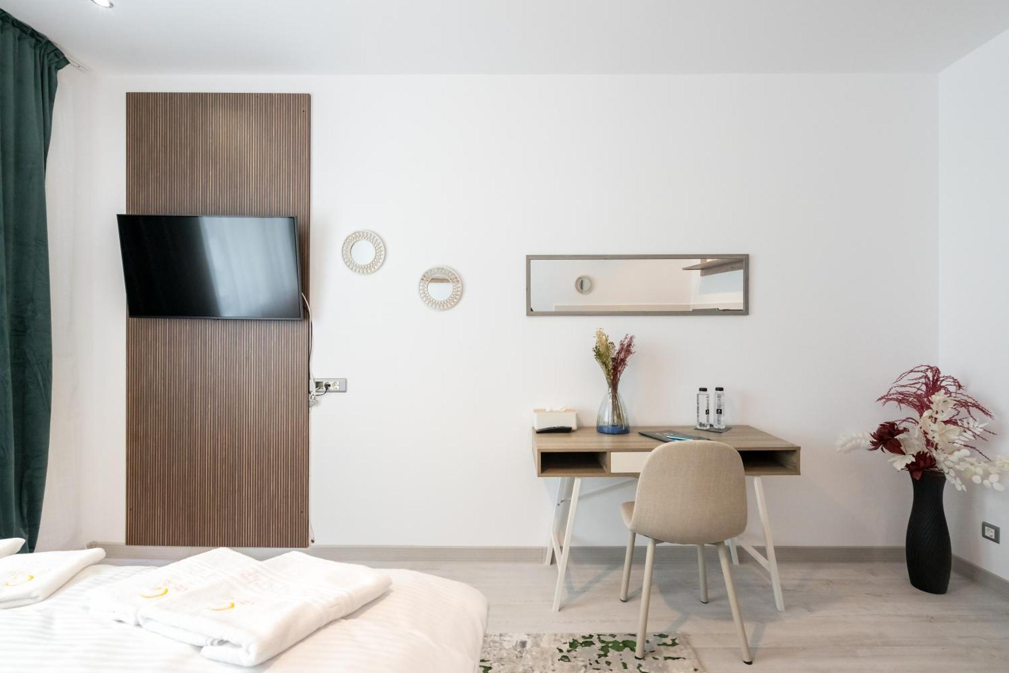Charlotte Grand Bucharest Apartment Exterior photo